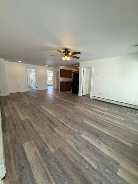 Building Photo - 24 St James Pl