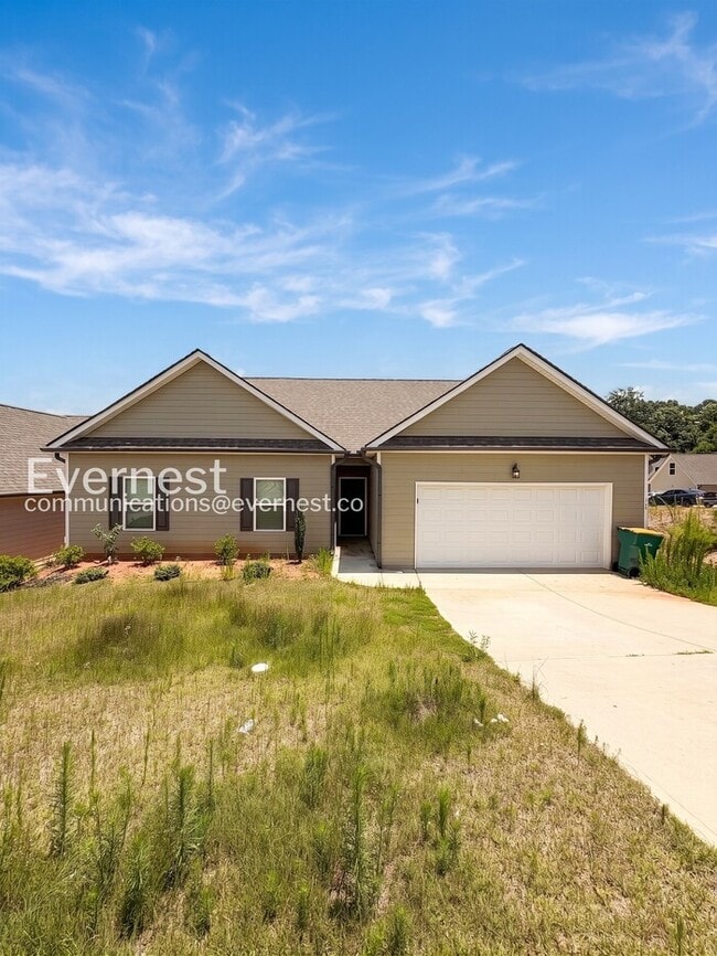 Building Photo - 4-Bed/2-Bath Home/Pet Friendly/Available Now!