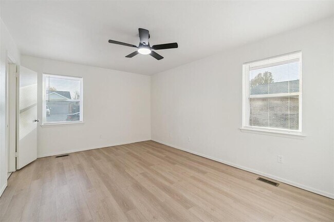 Building Photo - 1033 Mabel C Fry Blvd