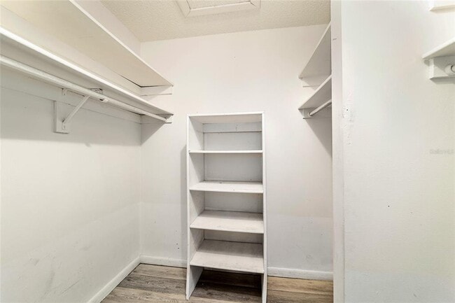 Building Photo - 5131 SE 29th St