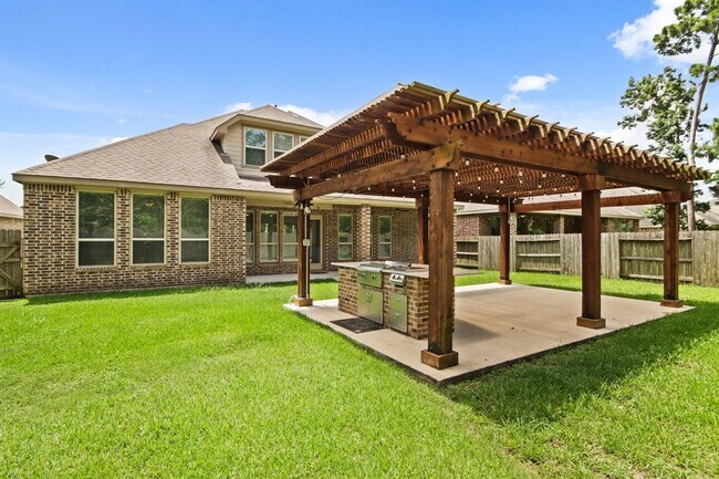 Building Photo - 13415 Lake Arlington Rd