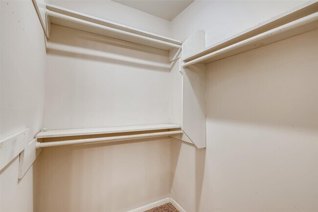 Building Photo - 946 Mesa Terrace Dr