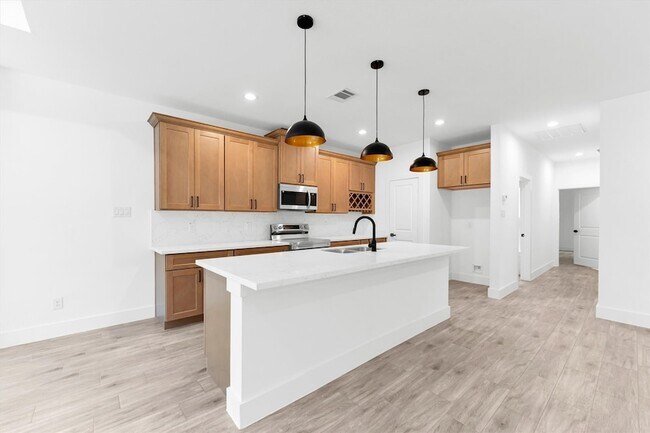 Building Photo - 11403 Alcott Dr
