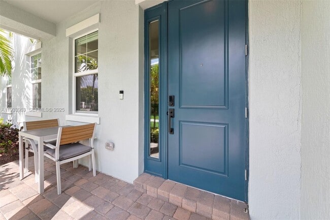 Building Photo - 5180 Eucalyptus Dr