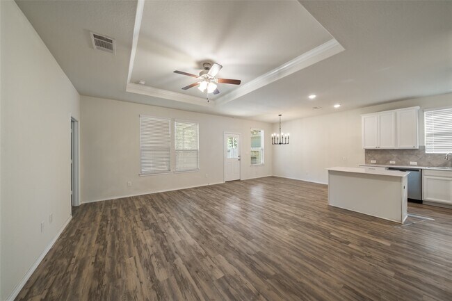 Building Photo - 2055 Lost Timbers Dr