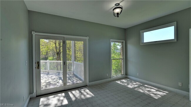 Building Photo - 158 Chelsea Cove