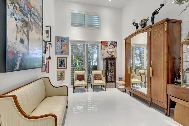Building Photo - 17070 Royal Cove Way