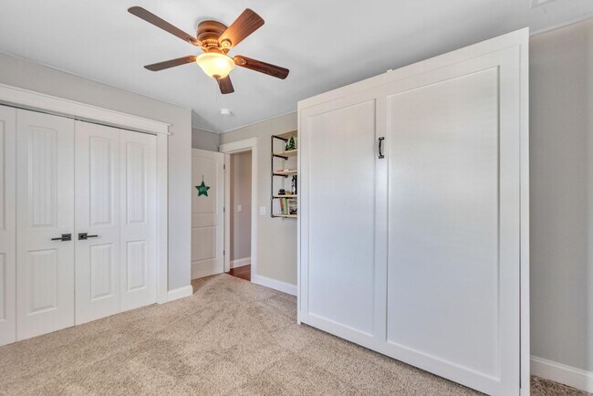 Building Photo - 6416 Edsel Dr