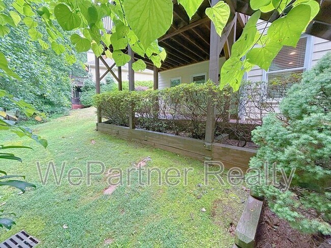 Building Photo - 280 Graystone Way