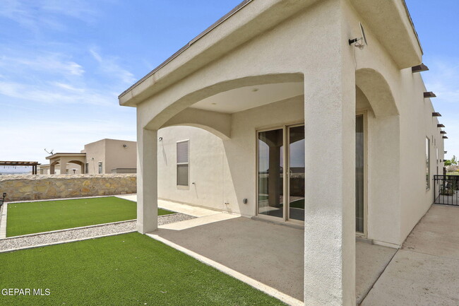 Building Photo - 12866 Nidd Ave