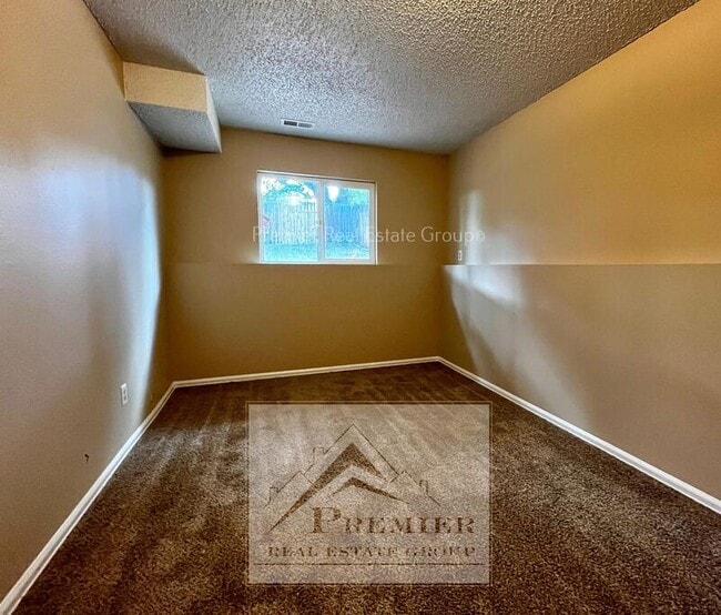 Building Photo - 4530 Howland St