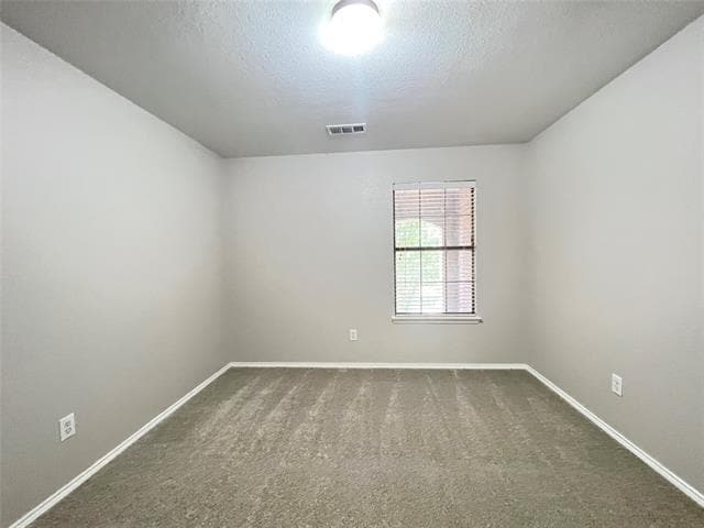 Building Photo - 3104 Kennedy Dr