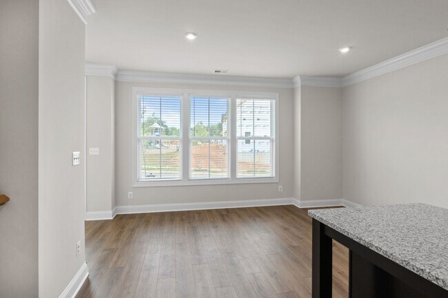 Building Photo - 2231 Leeham St