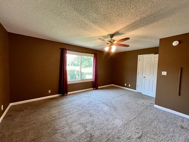 Building Photo - 2758 Shepherds Ct
