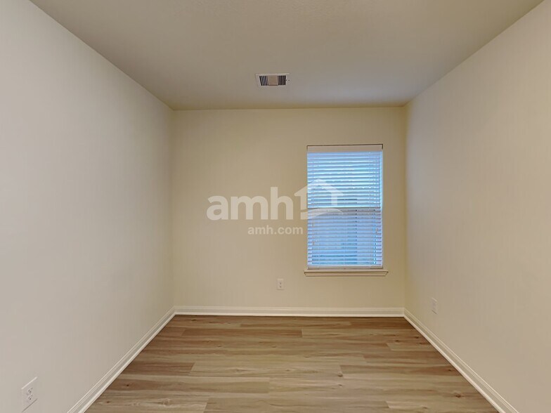 Building Photo - 22431 Bauer Canyon Dr