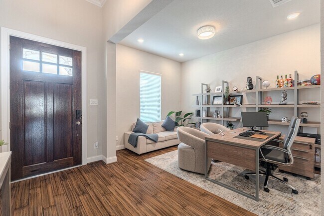 Building Photo - 25403 Angelwood Springs Ln