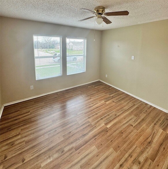 Building Photo - 1728 Chesterwood Dr