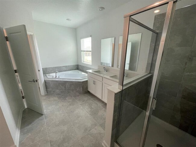 Building Photo - 6241 Blissful St