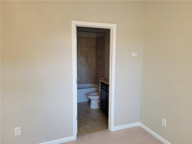 Building Photo - 108 Bradford Dr