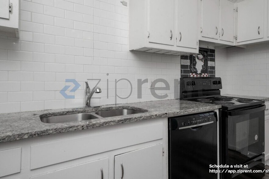 Building Photo - 3511 Clopton St SW