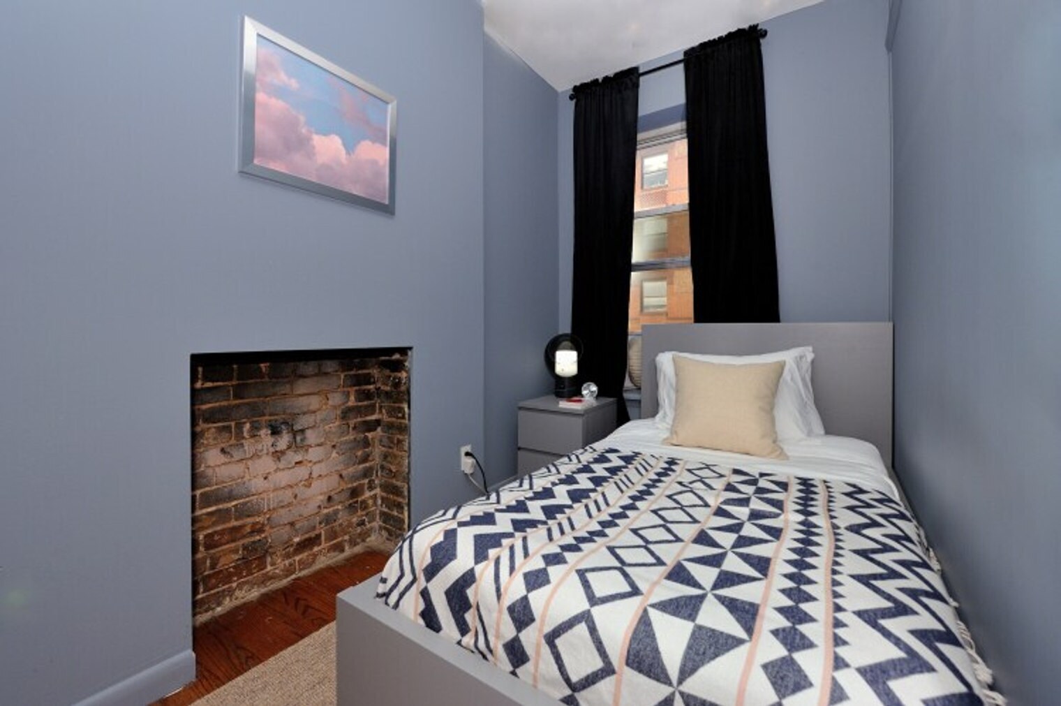 Building Photo - 356 W 37th St
