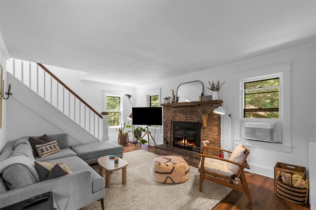 Building Photo - 1025 Sawkill Rd