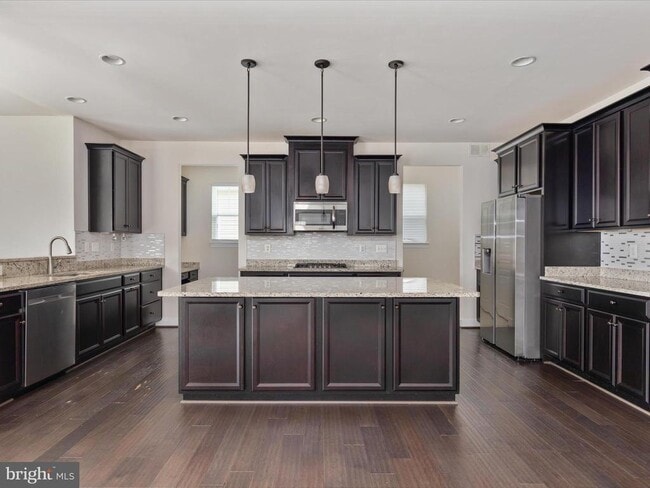Building Photo - 6684 Muir Dr