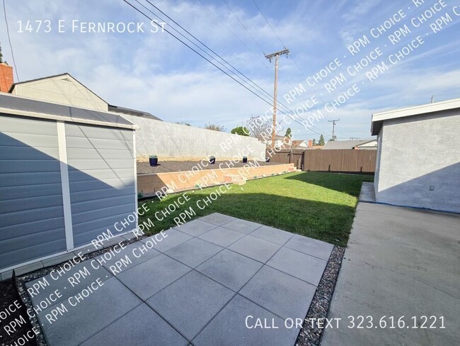 Building Photo - 1473 E Fernrock St