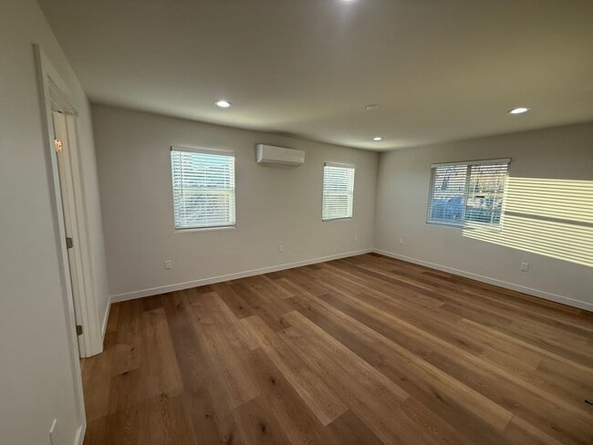 Building Photo - BRAND NEW BUILD 4BR/2.5BA Home in LAKESIDE available FOR RENT w/ RV parking and attached garage!