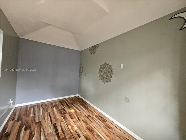 Building Photo - 38 SW 6th St