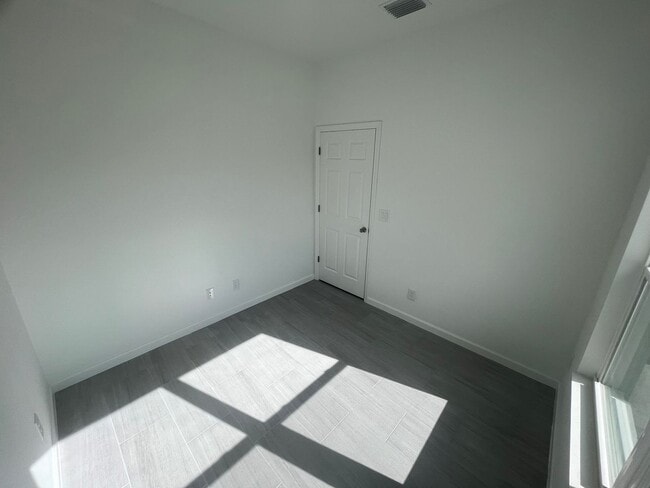 Building Photo - BRAND NEW CONSTRUCTION! GORGEOUS 4 BD/ 2BA HOME IN LEHIGH ACRES