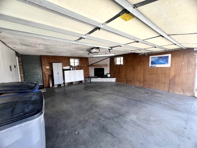 Building Photo - 2905 Harrison Ave