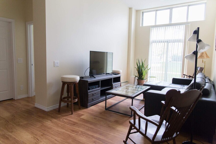 Building Photo - 1017 Scotswood Ct