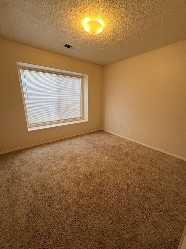 Building Photo - 1848 Gallinas Rd