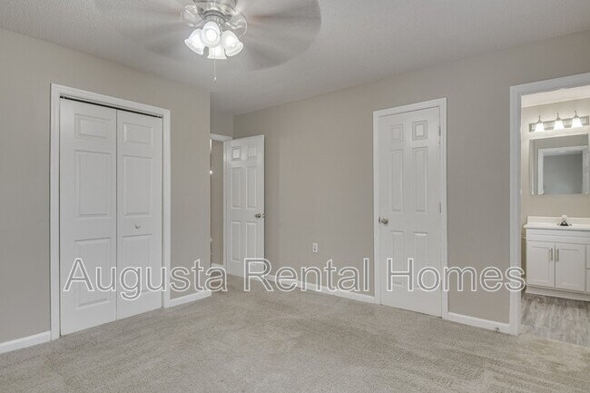 Building Photo - 332B Old Plantation Road