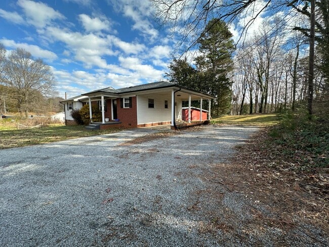 Building Photo - 7492 Webbs Rd