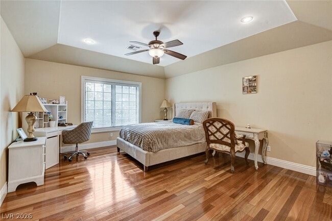 Building Photo - 7001 Alamitos Cir