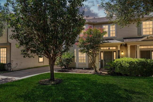 Building Photo - 16879 Mammoth Springs Dr