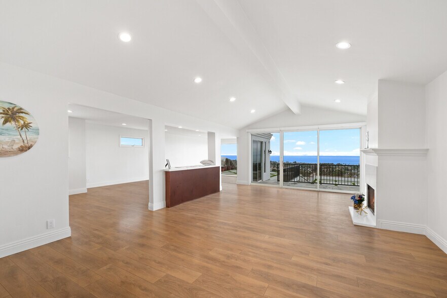 Building Photo - 4013 Via Manzana