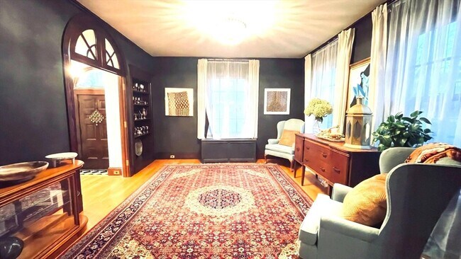 Building Photo - 177 Springfield St