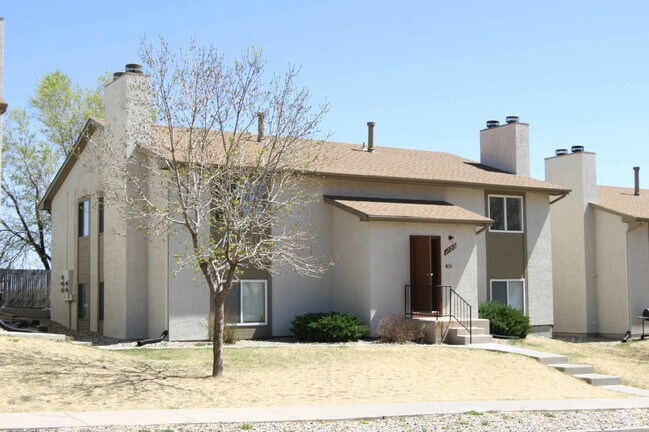 Building Photo - 1775 Zebulon Dr
