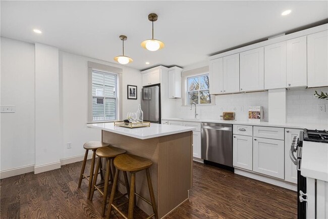 Building Photo - 214 Camp St