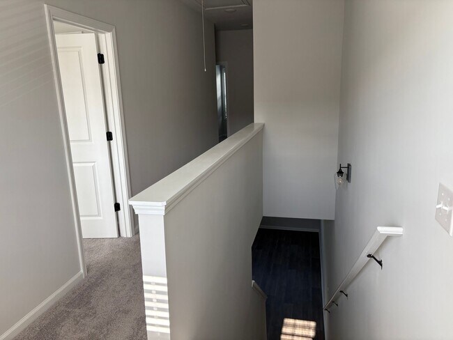 Building Photo - Charming 3BR Townhome in Adairsville