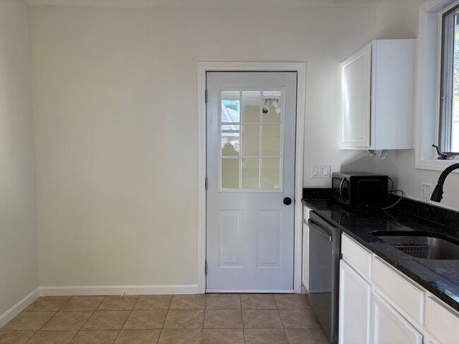 Building Photo - 57 Coburn Ave