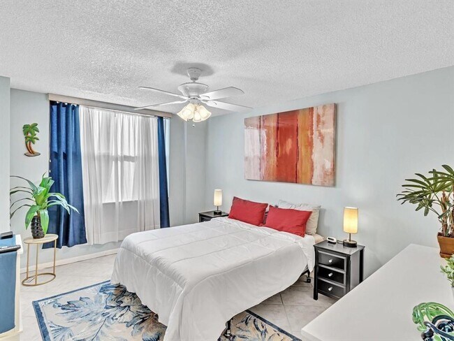 Building Photo - 5200 N Ocean Blvd