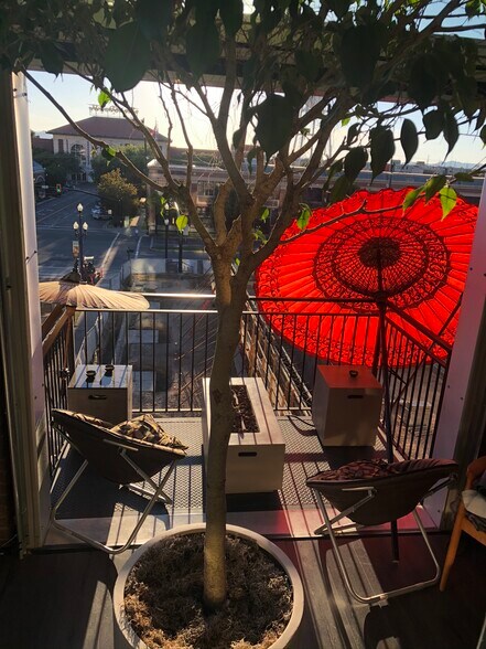 Building Photo - 360 W 300 S