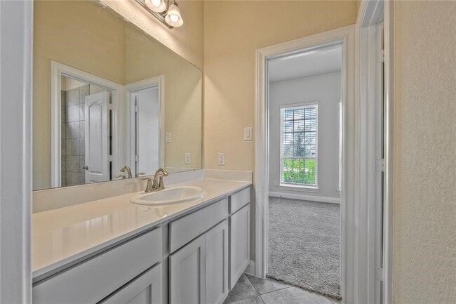 Building Photo - 11927 Champion's Frst Dr