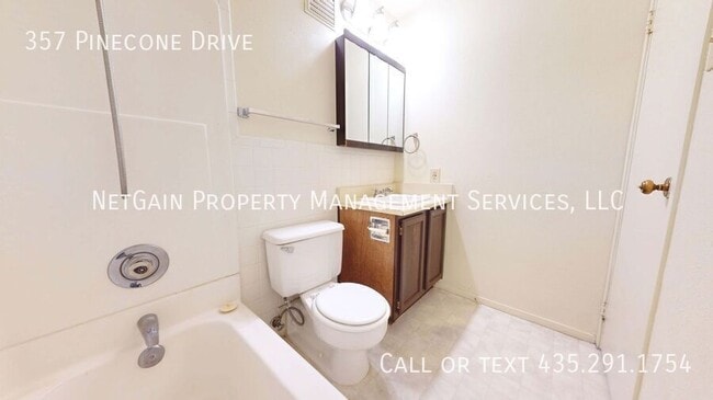 Building Photo - 357 Pinecone Dr
