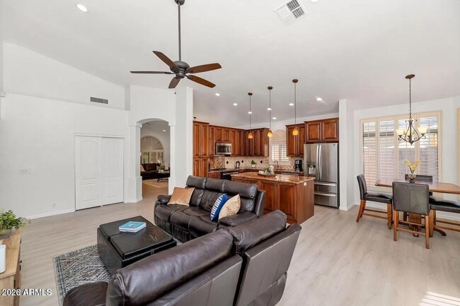 Building Photo - 5183 W Harrison St