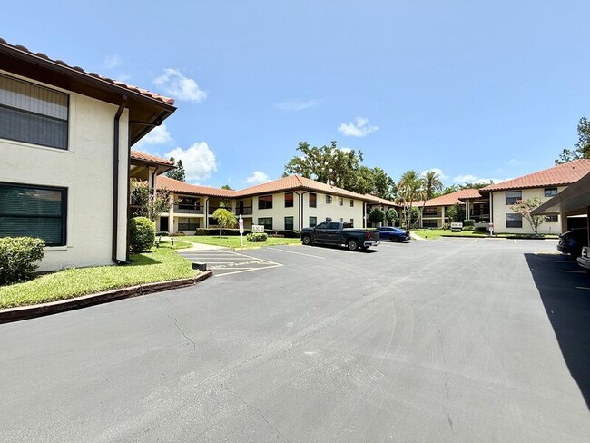 Building Photo - 2212 Hammock Pine Blvd